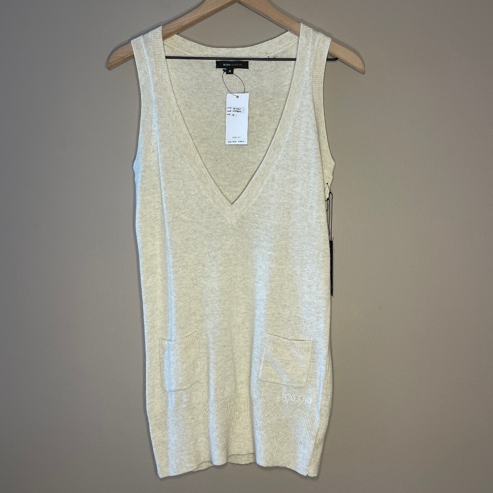 NWT BCBG MAX AZRIA Preppy Pull Over Wool Blend Sweater Vest Size Medium